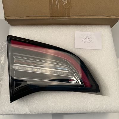 100% geschikt voor Tesla Model 3 Links Inner Tail Light Brake Light OE 1077401-00-F