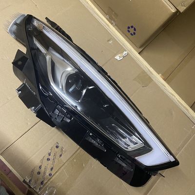 2019- Plastic koplamp voor MG ZS Links Rechts Wit OE 10550754