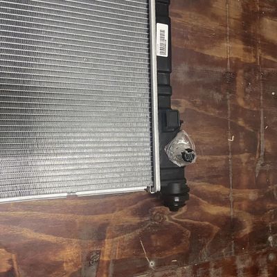 Maxus EV30 Aluminium Plastic Water Tank Condensator Radiator ASM OE C00122258 voor auto montage