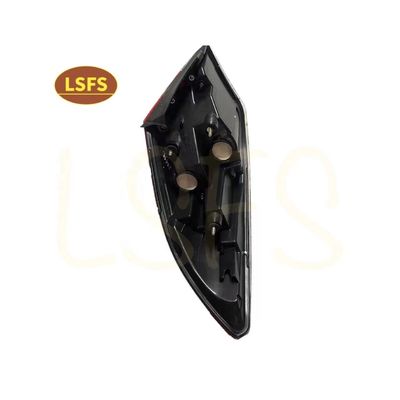MG5 Autobevestiging rechter achterste achterste achterlicht OE 30030330 SAIC