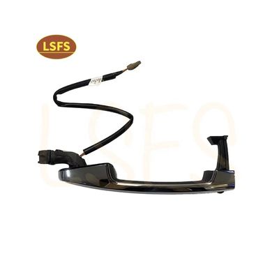 Maxus G10 Buitenste deurgreep in elektroplated afwerking met en OEM NO C00046932